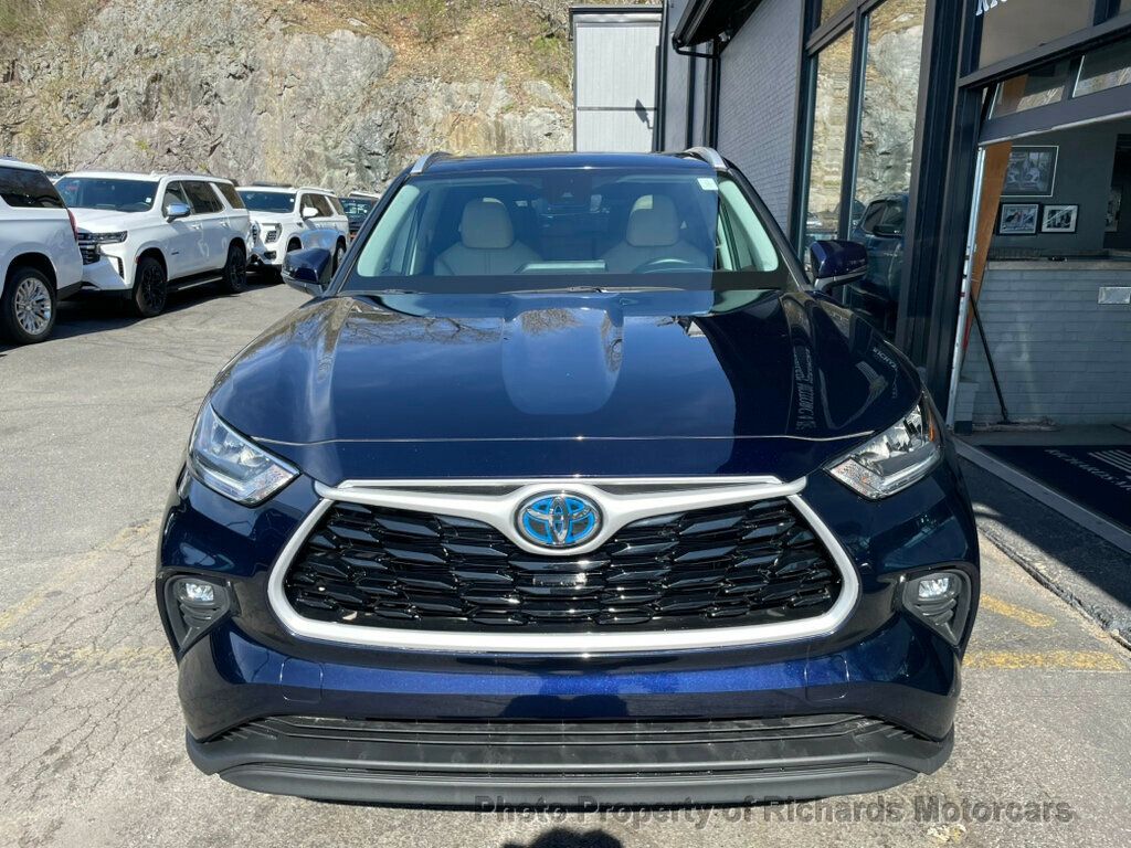 2022 Toyota Highlander Hybrid XLE AWD - 23012885 - 3