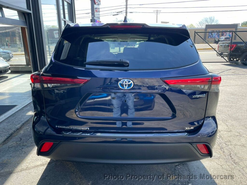 2022 Toyota Highlander Hybrid XLE AWD - 23012885 - 5