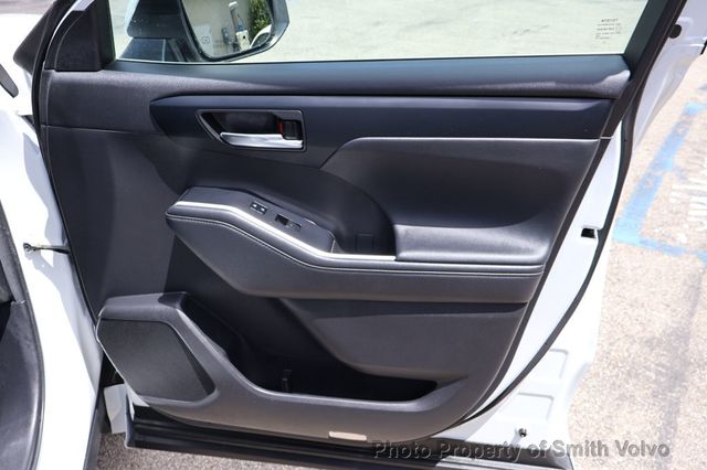 2022 Toyota Highlander Hybrid XLE AWD - 23033973 - 16