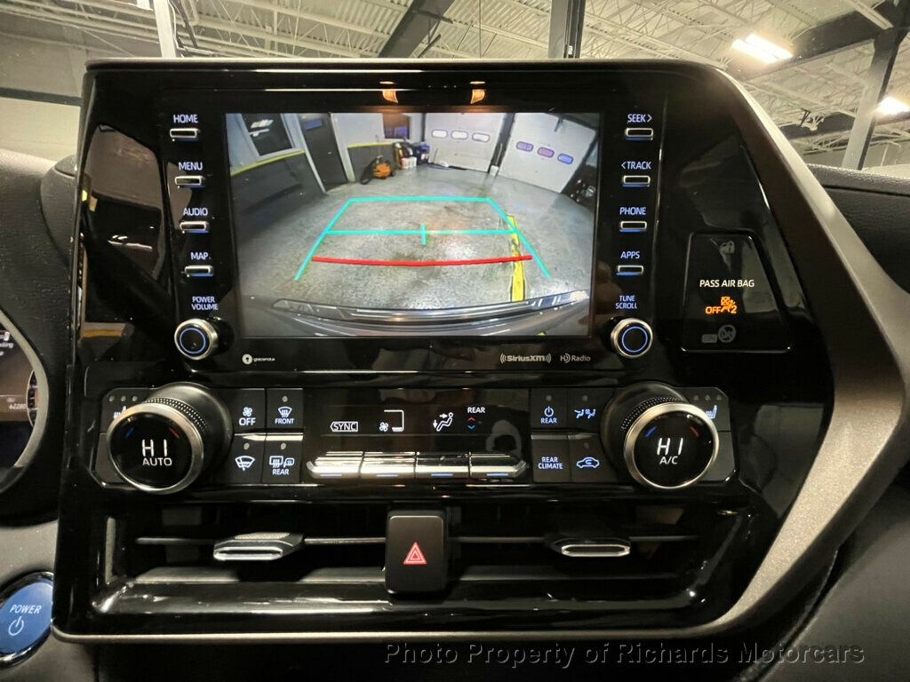 2022 Toyota Highlander Hybrid XLE Bronze AWD - 22779809 - 26