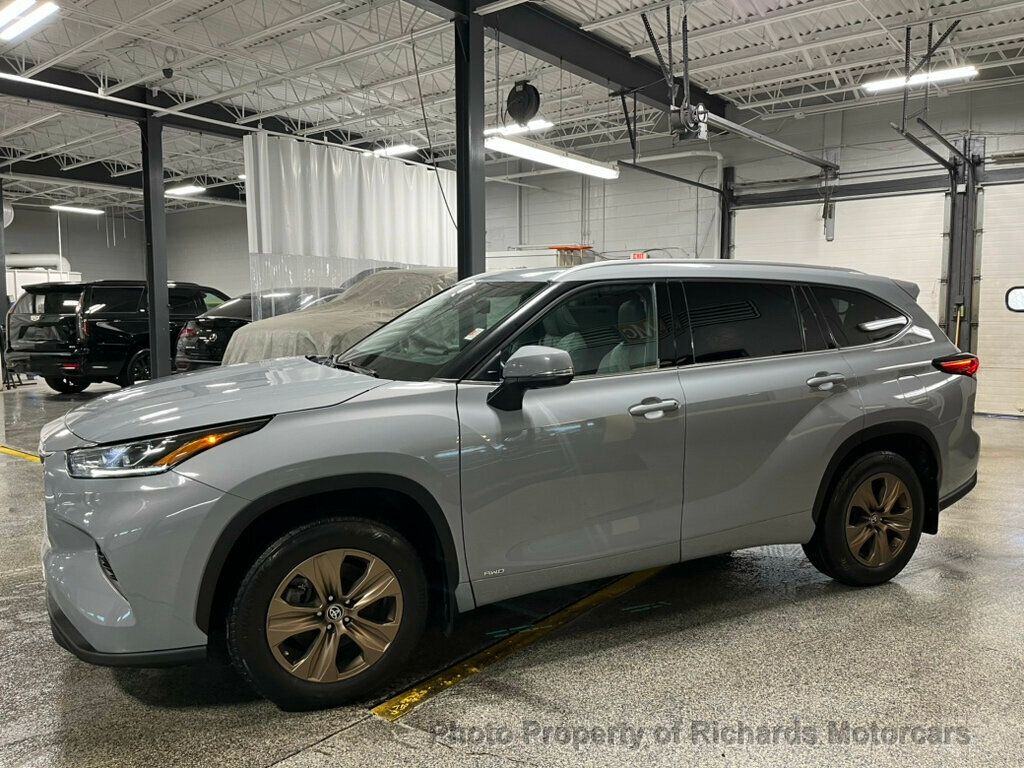 2022 Toyota Highlander Hybrid XLE Bronze AWD - 22779809 - 6