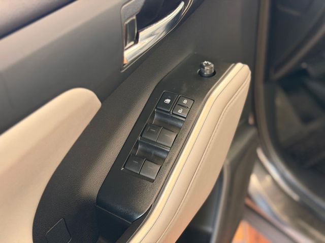 2022 Toyota Highlander Hybrid XLE FWD - 23036556 - 13