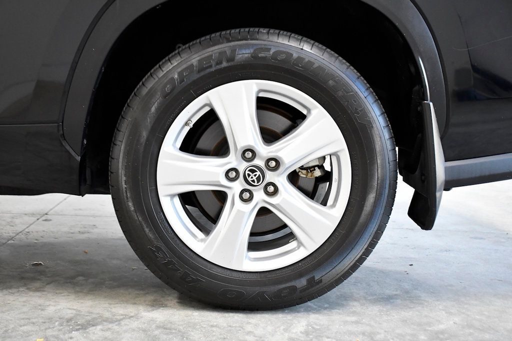 2022 Toyota Highlander L AWD - 22974361 - 11