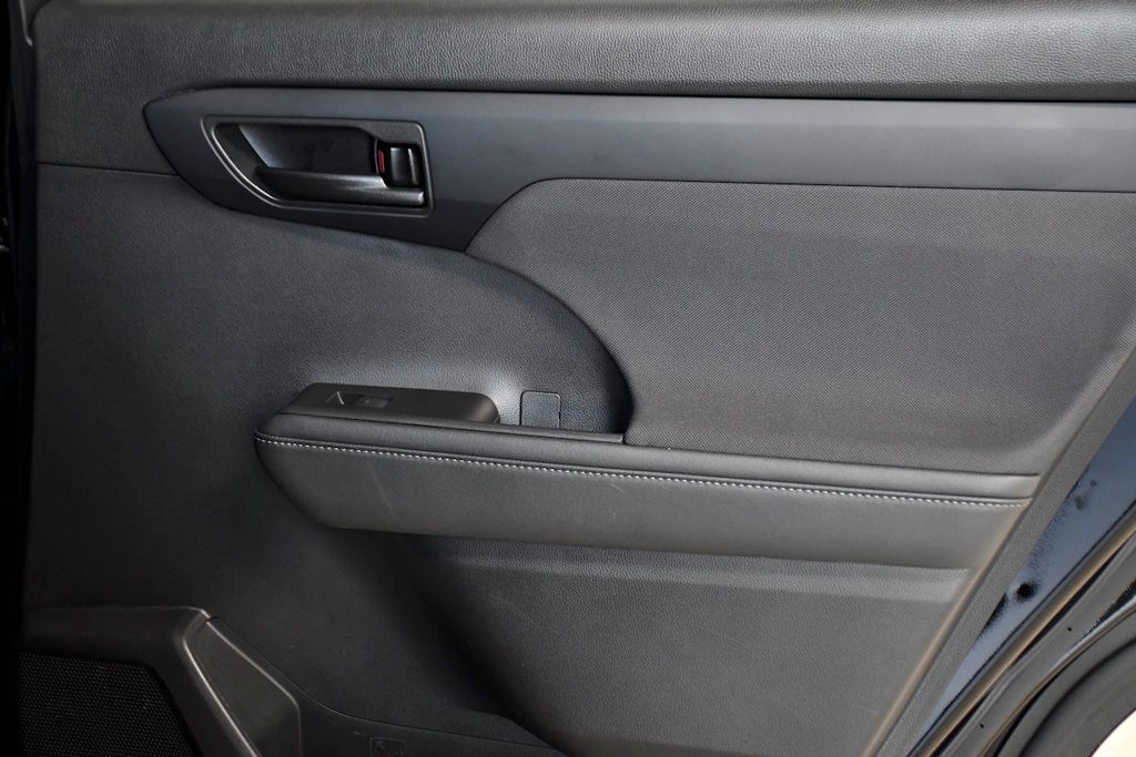 2022 Toyota Highlander L AWD - 22974361 - 14