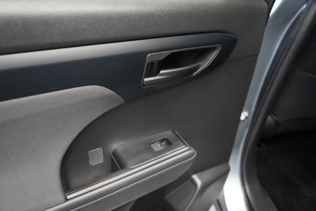 2022 Toyota Highlander LE - 23100271 - 31