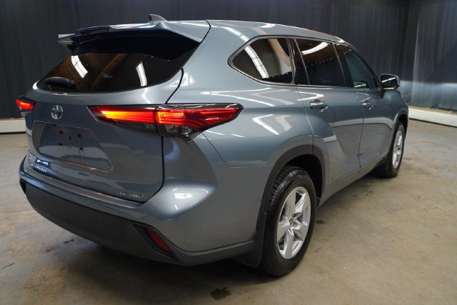 2022 Toyota Highlander LE - 23100271 - 6