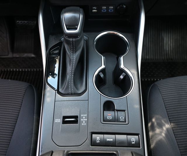 2022 Toyota Highlander LE FWD - 23013229 - 11