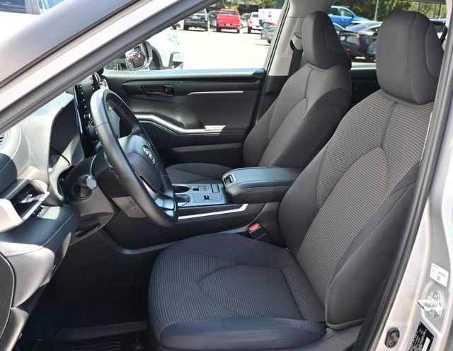 2022 Toyota Highlander LE FWD - 23013229 - 12