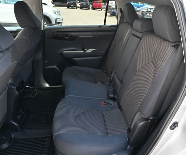 2022 Toyota Highlander LE FWD - 23013229 - 13