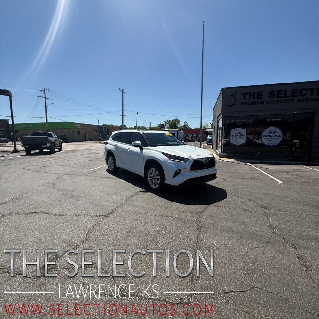 2022 Toyota Highlander LIMITED AWD W/12.3IN TOUCHSCREEN BIRDS EYEVIEW CAMERA - 23021592 | Video 1