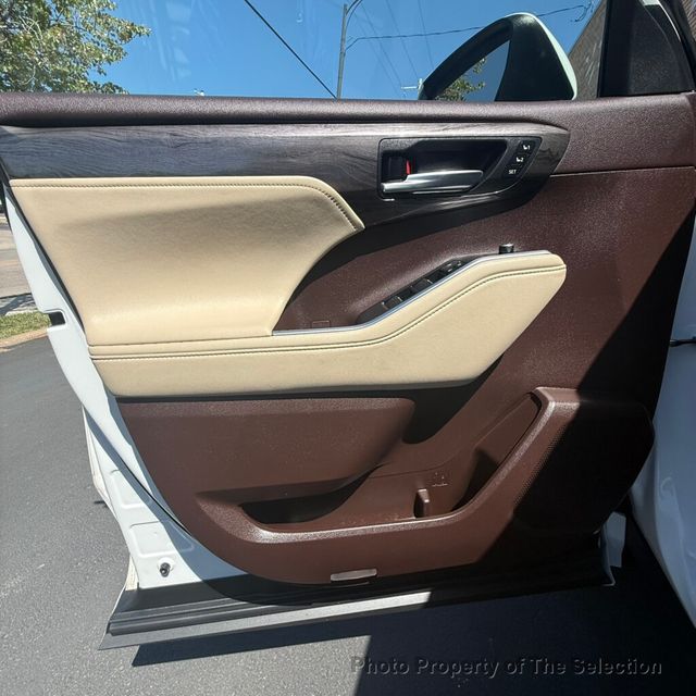 2022 Toyota Highlander LIMITED AWD W/12.3IN TOUCHSCREEN BIRDS EYEVIEW CAMERA - 23021592 - 16
