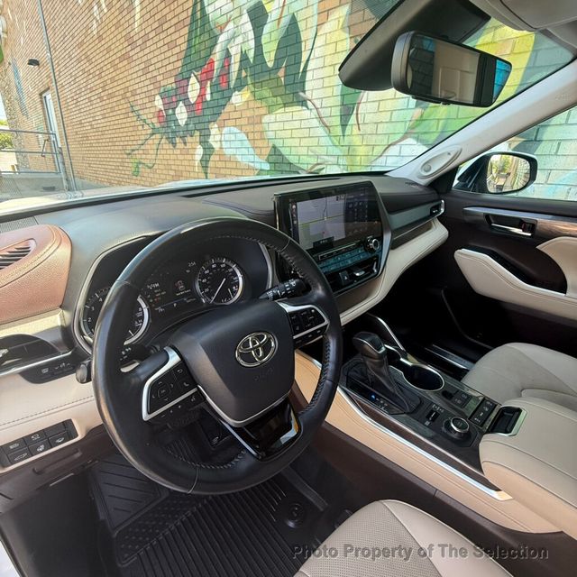 2022 Toyota Highlander LIMITED AWD W/12.3IN TOUCHSCREEN BIRDS EYEVIEW CAMERA - 23021592 - 18