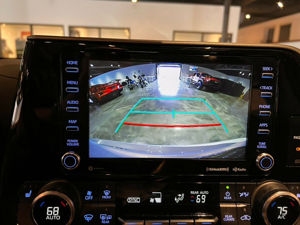 2022 Toyota Highlander LocalTrade/XLE/AWD/MoonRoof/3rdRow/HtdSeats/AdapCruise - 22985229 - 18