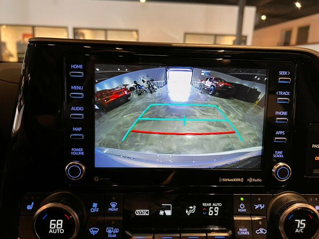 2022 Toyota Highlander LocalTrade/XLE/AWD/MoonRoof/3rdRow/HtdSeats/AdapCruise - 22985229 - 18