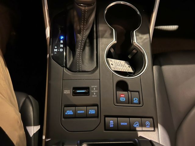 2022 Toyota Highlander LocalTrade/XLE/AWD/MoonRoof/3rdRow/HtdSeats/AdapCruise - 22985229 - 20