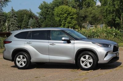 2022 Toyota Highlander - 5TDBZRBH0NS162348