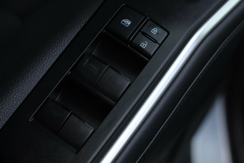 2022 Toyota Highlander XLE photo 19