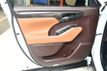 2022 Toyota Highlander Platinum AWD - 22953834 - 21