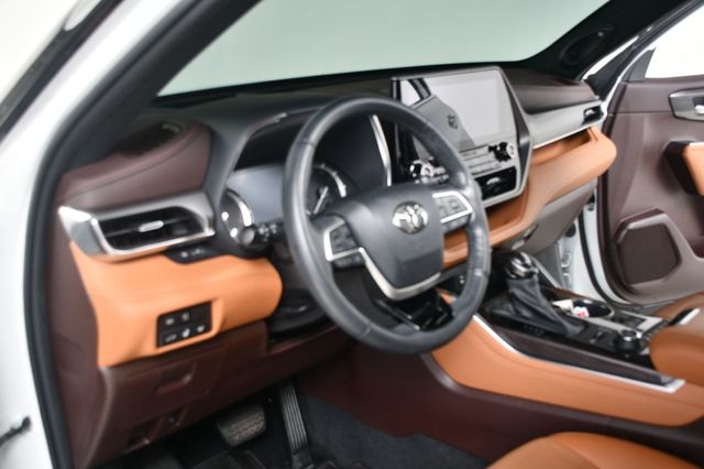 2022 Toyota Highlander Platinum AWD - 22953834 - 25