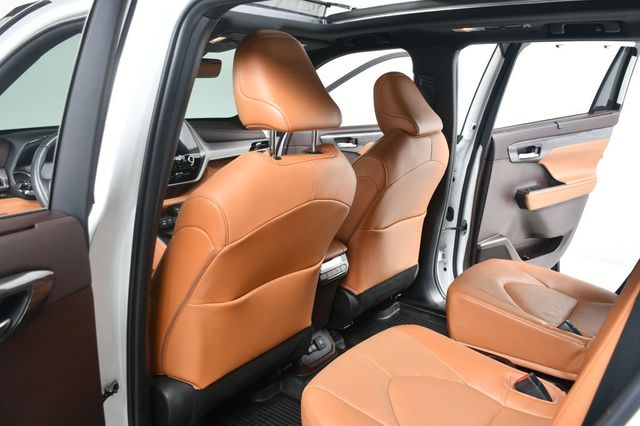 2022 Toyota Highlander Platinum AWD - 22953834 - 31