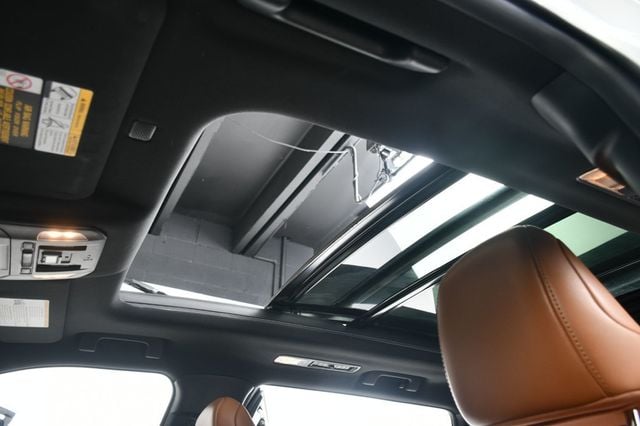 2022 Toyota Highlander Platinum AWD - 22953834 - 5