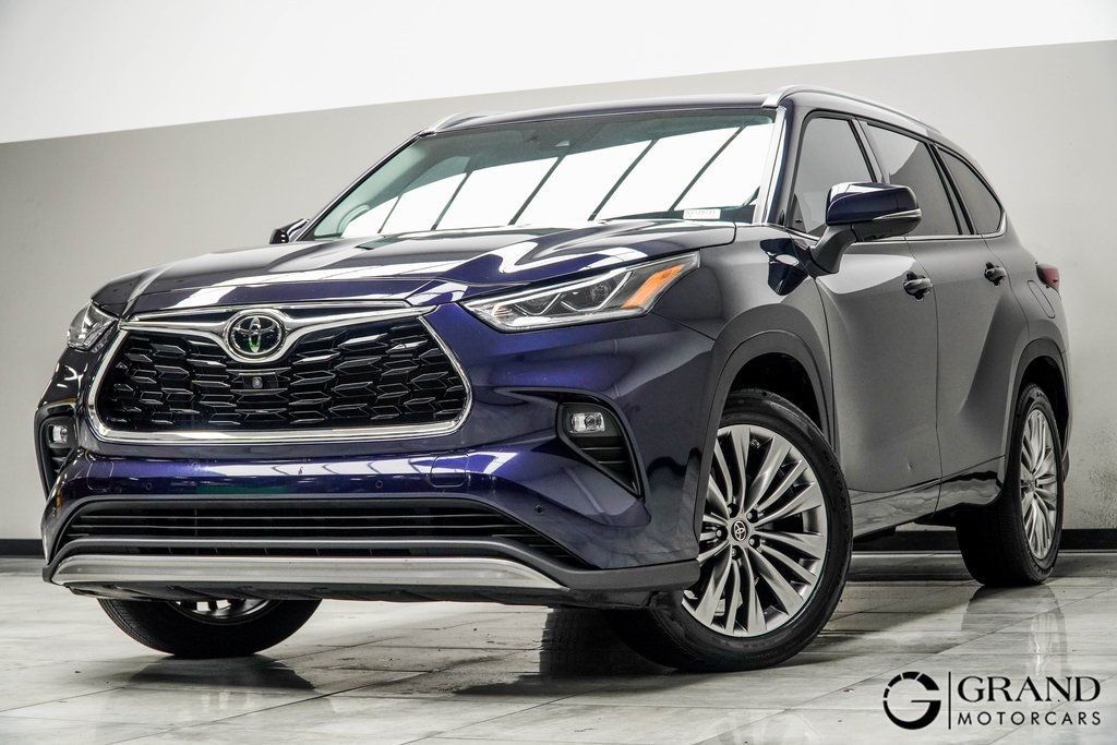 Used 2022 Toyota Highlander Platinum with VIN 5TDFZRAH5NS120731 for sale in Kennesaw, GA