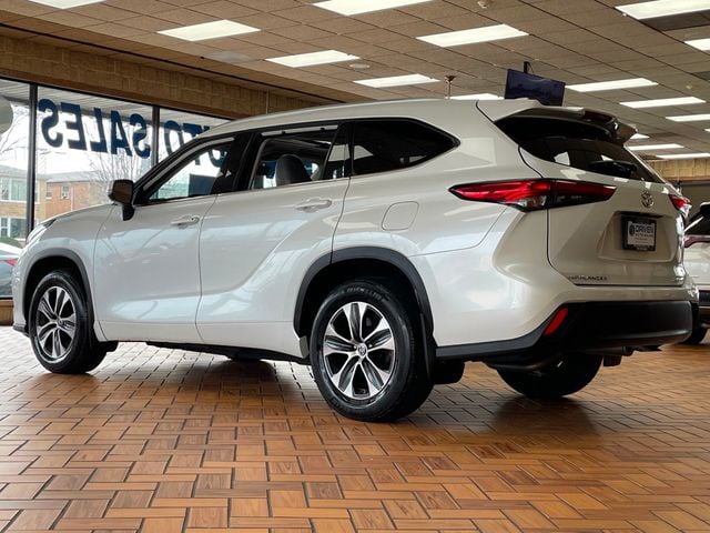 2022 Toyota Highlander XLE AWD - 23008416 - 5