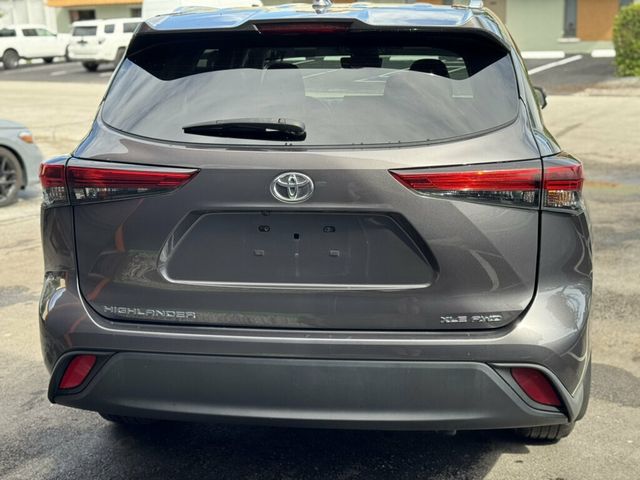 2022 Toyota Highlander XLE AWD - 23084498 - 4
