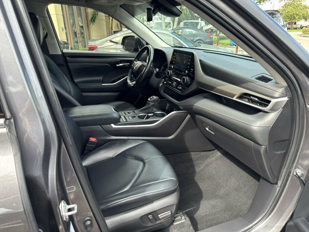 2022 Toyota Highlander XLE AWD - 23084498 - 7