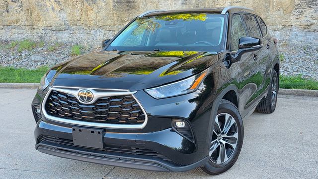 2022 Toyota Highlander XLE AWD - 23024780 - 0