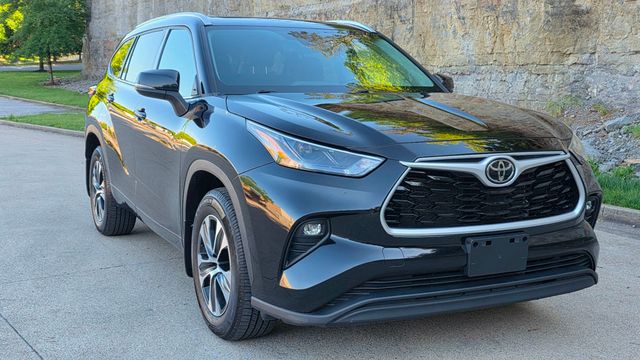 2022 Toyota Highlander XLE AWD - 23024780 - 9
