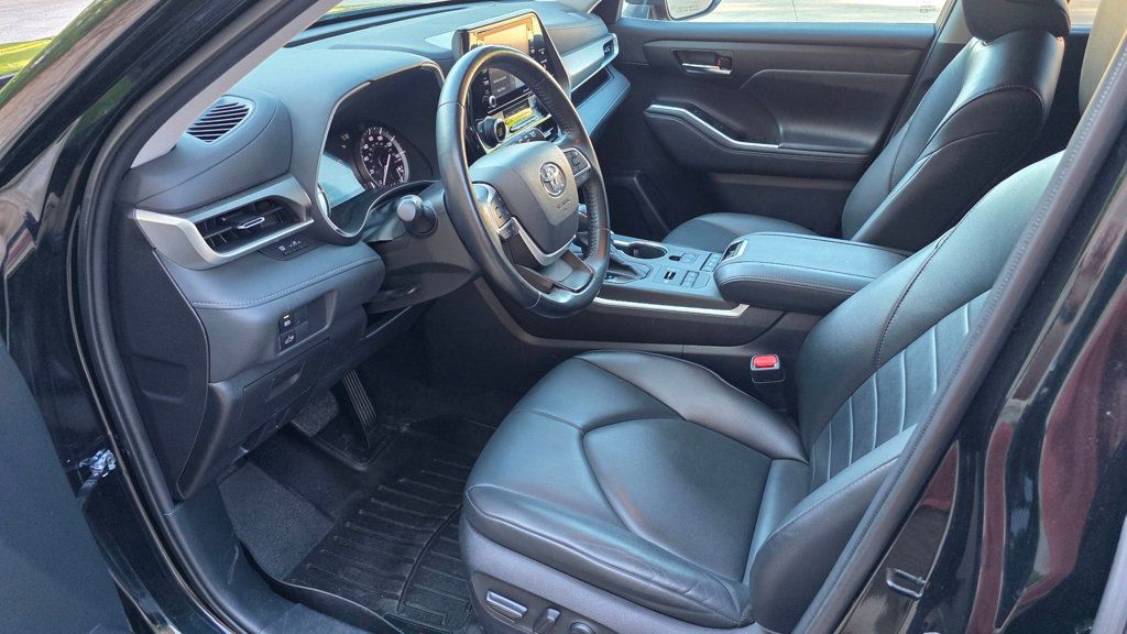 2022 Toyota Highlander XLE AWD - 23024780 - 12