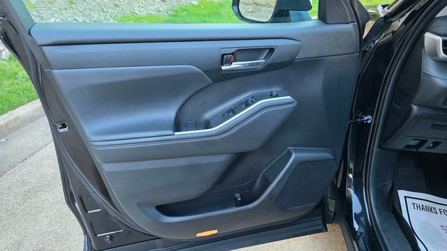2022 Toyota Highlander XLE AWD - 23024780 - 21