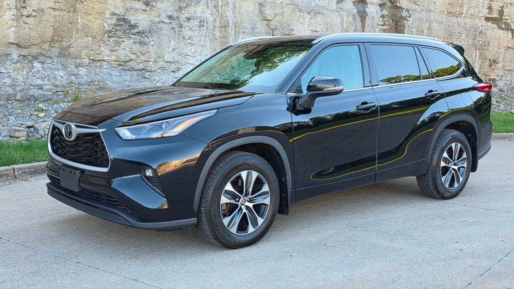 2022 Toyota Highlander XLE AWD - 23024780 - 2