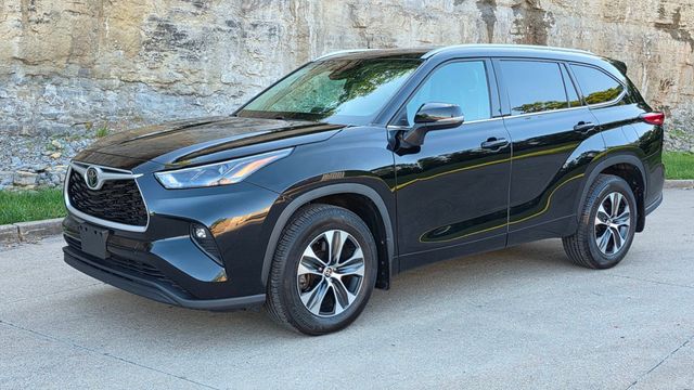 2022 Toyota Highlander XLE AWD - 23024780 - 2