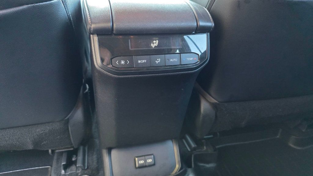 2022 Toyota Highlander XLE AWD - 23024780 - 30