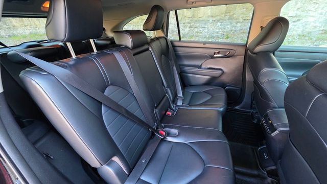 2022 Toyota Highlander XLE AWD - 23024780 - 34