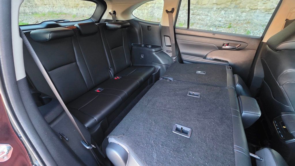2022 Toyota Highlander XLE AWD - 23024780 - 41