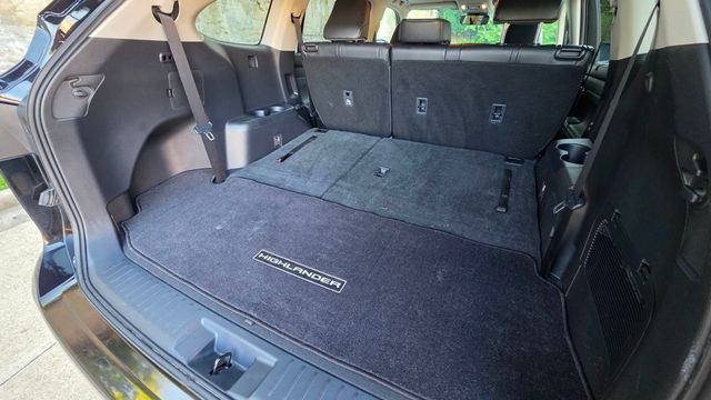 2022 Toyota Highlander XLE AWD - 23024780 - 50