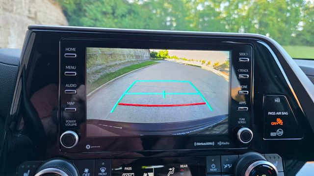 2022 Toyota Highlander XLE AWD - 23024780 - 51