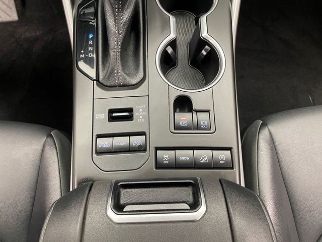 2022 Toyota Highlander XLE AWD - 22954582 - 28