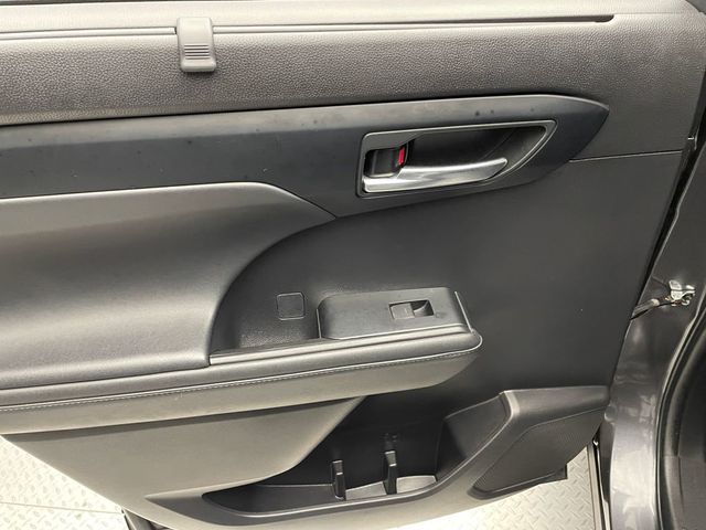 2022 Toyota Highlander XLE AWD - 22954582 - 33