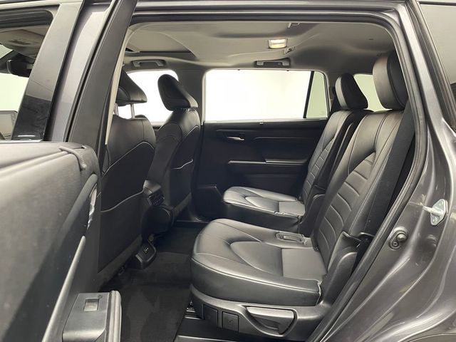 2022 Toyota Highlander XLE AWD - 22954582 - 34