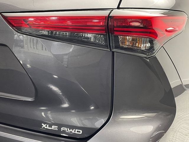 2022 Toyota Highlander XLE AWD - 22954582 - 46