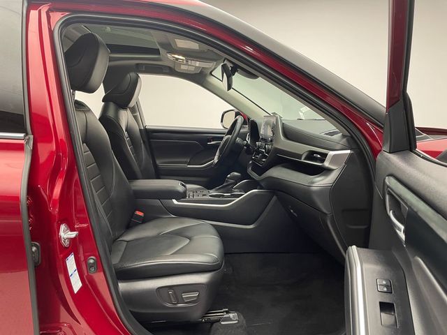 2022 Toyota Highlander XLE AWD - 22987786 - 21