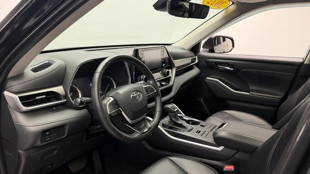 2022 Toyota Highlander XLE AWD - 23034743 - 14
