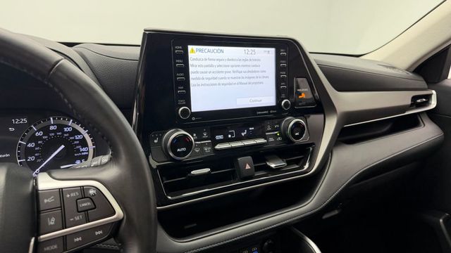 2022 Toyota Highlander XLE AWD - 23034743 - 20