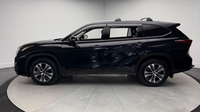 2022 Toyota Highlander XLE AWD - 23034743 - 2