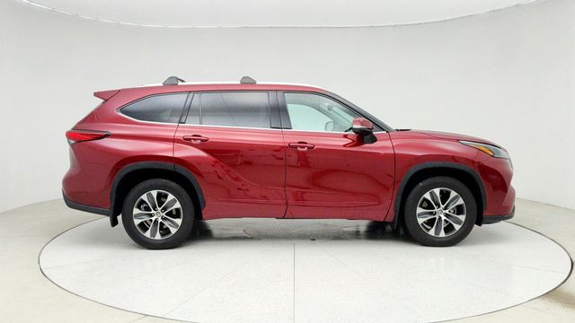 2022 Toyota Highlander XLE AWD - 22948586 - 3