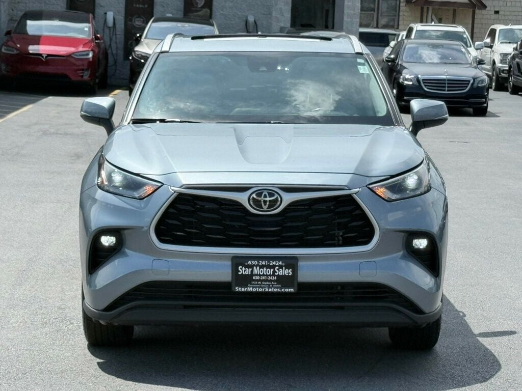 2022 Toyota Highlander XLE photo 12